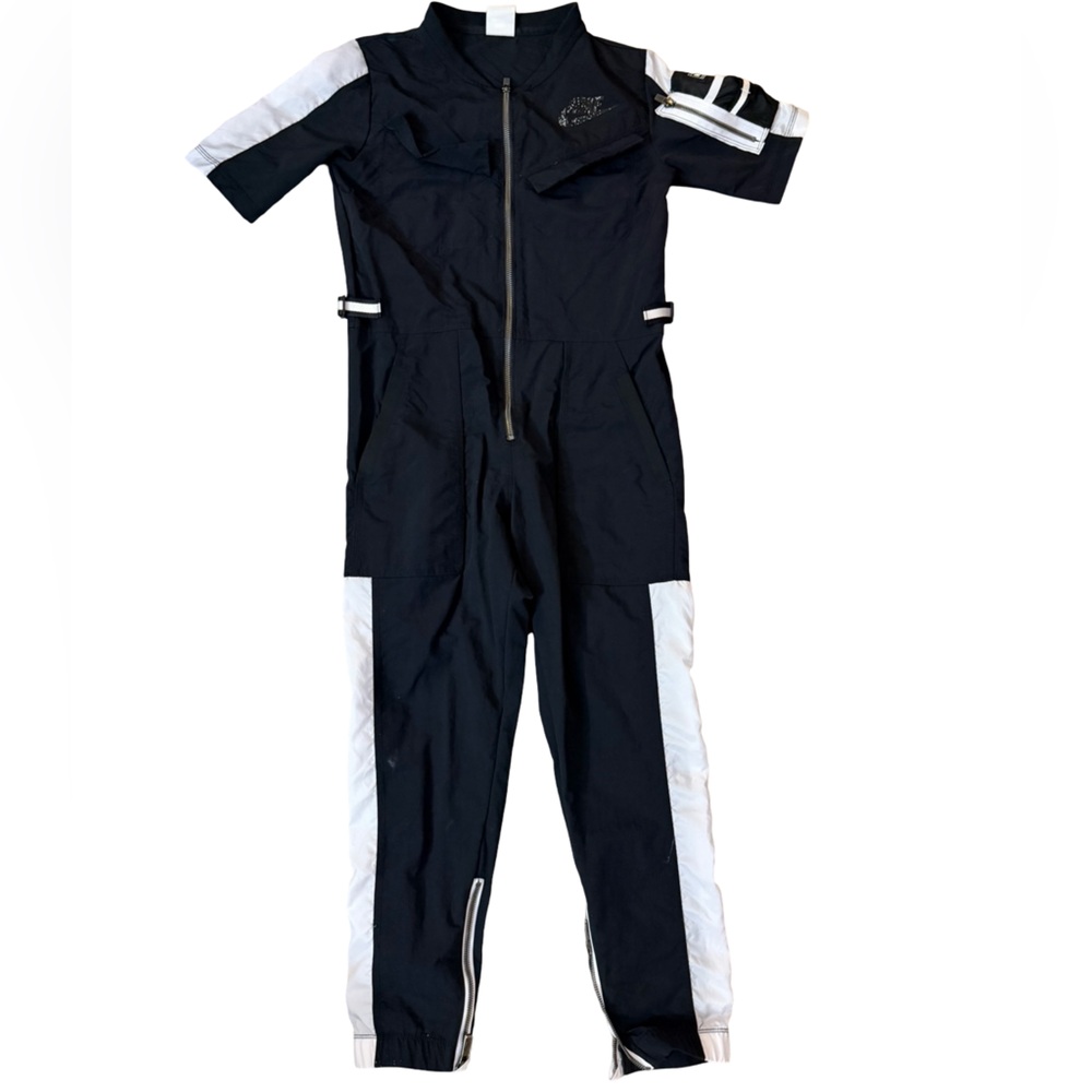Nike White Tag with Black Logo boys jumpsuit tracksuit